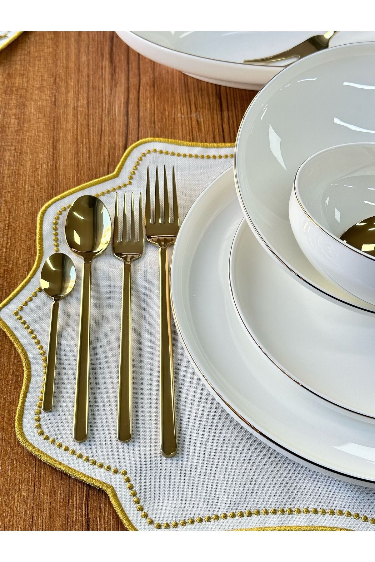 Yemek Takımı 84 Parça 6 Kişilik Bella Gold