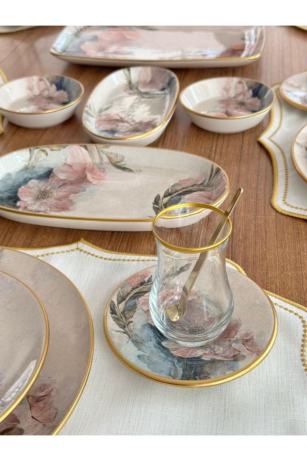 Kahvaltı Takımı 45 Parça 6 Kişilik Pink