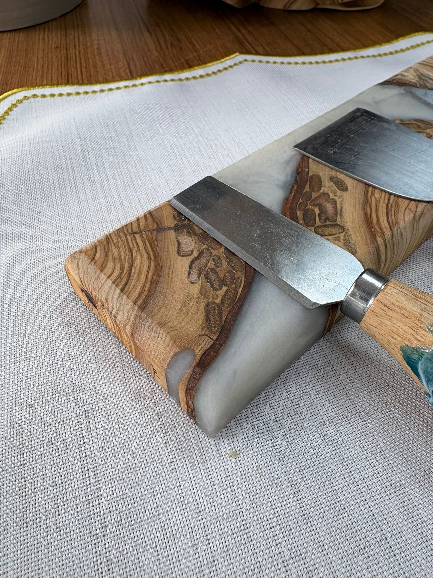 Doğal Efektli  Epoksi Mıknatıslı Bıçaklık / Krem